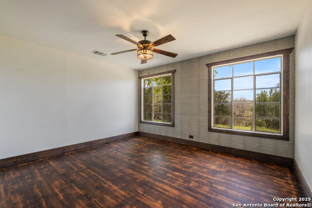 Image 18 of 54 For 13132 State Highway 16