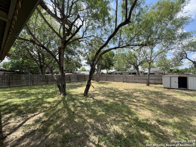 Image 11 of 12 For 6042 Knoll Krest