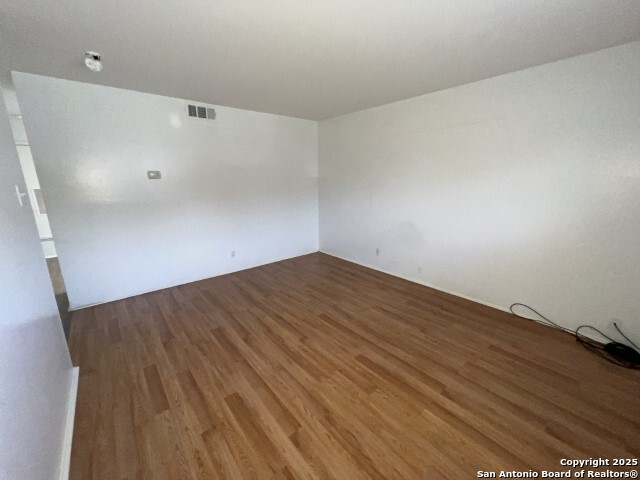 Image 2 of 12 For 6042 Knoll Krest