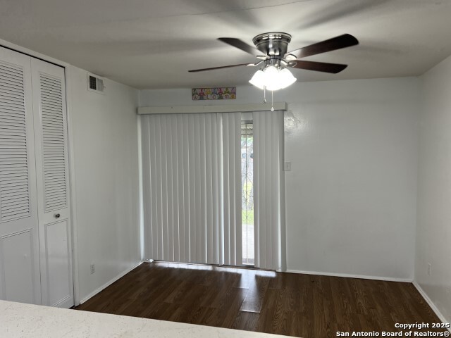 Image 6 of 12 For 6042 Knoll Krest