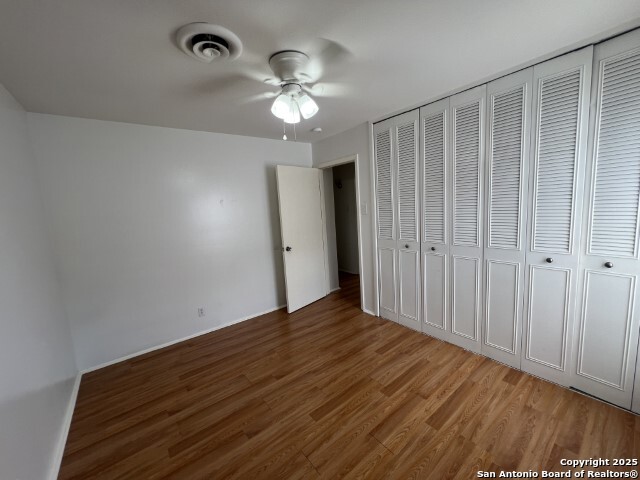 Image 8 of 12 For 6042 Knoll Krest