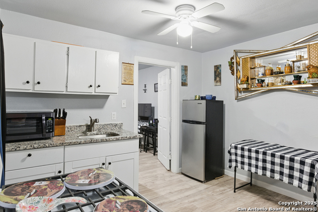 Listing photo id 10 for 1105 Delgado St