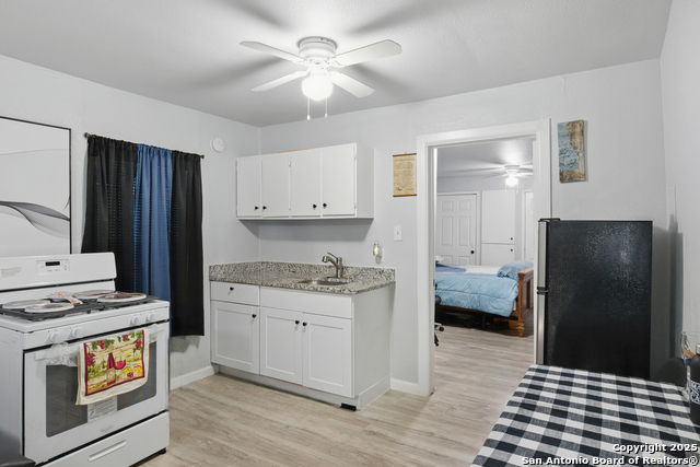 Listing photo id 12 for 1105 Delgado St