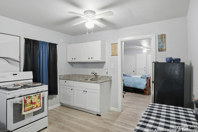 Listing photo id 13 for 1105 Delgado St