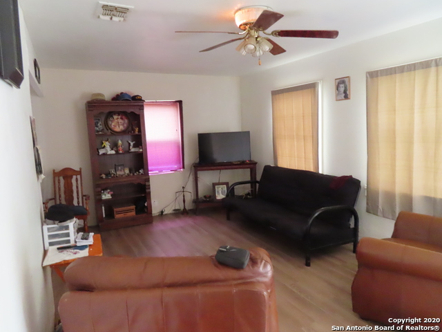Image 3 of 12 For 326 Linares St