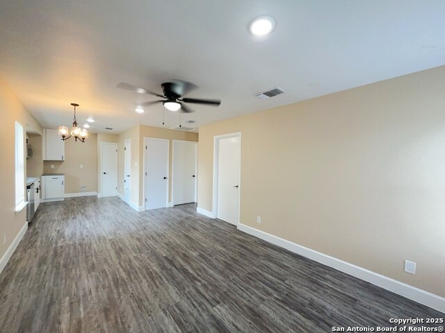 Image 6 of 20 For 7571 Windsor Oaks