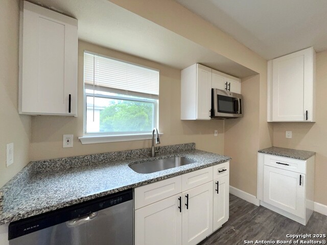 Image 9 of 20 For 7571 Windsor Oaks