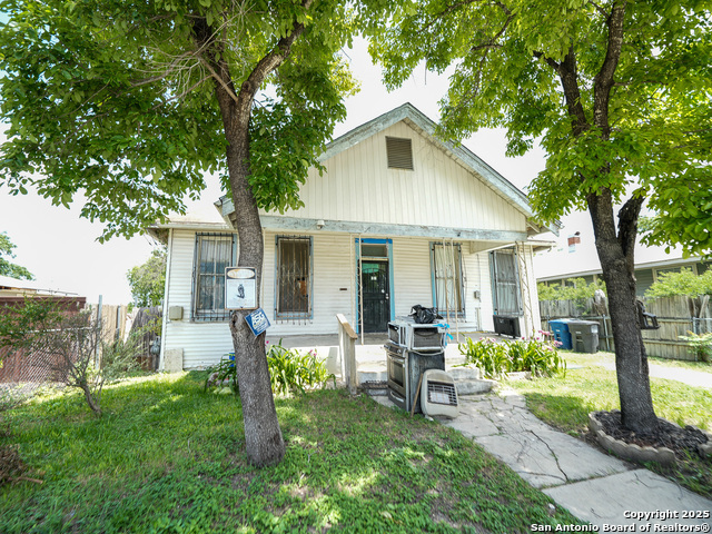 Image 3 of 11 For 607 Mckinley
