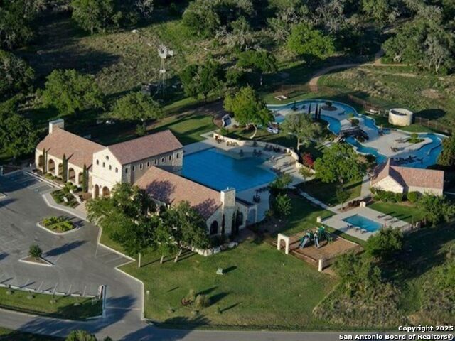 Listing photo id 8 for 359 Sugarcane