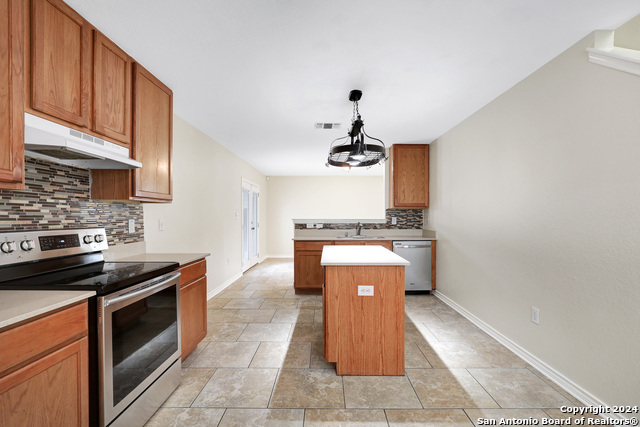 Image 12 of 27 For 9656 Shorebird Ln