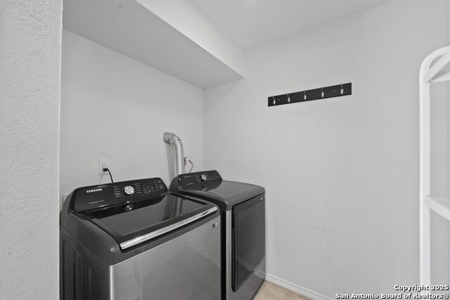 Image 15 of 34 For 6130 Valley Hill