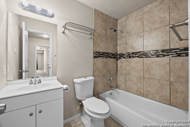 Image 22 of 34 For 6130 Valley Hill