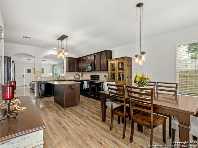 Image 14 of 30 For 2416 Kolton St.