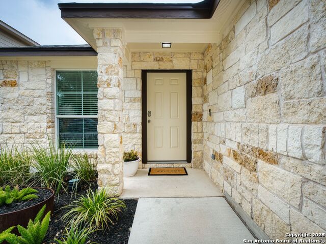 Image 3 of 30 For 2416 Kolton St.