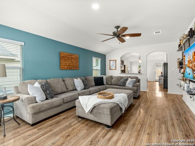 Image 5 of 30 For 2416 Kolton St.