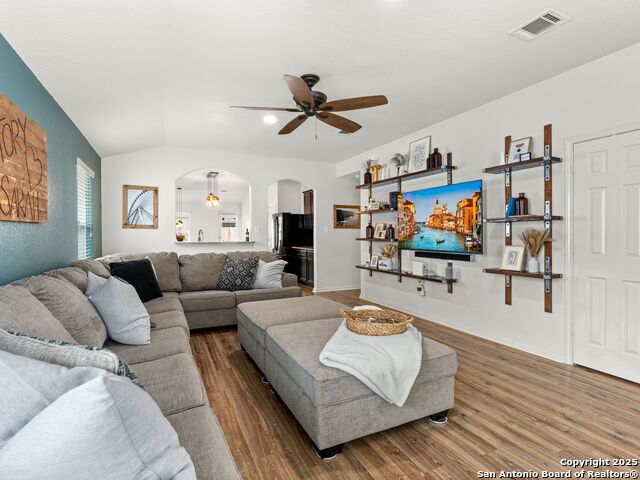 Image 7 of 30 For 2416 Kolton St.