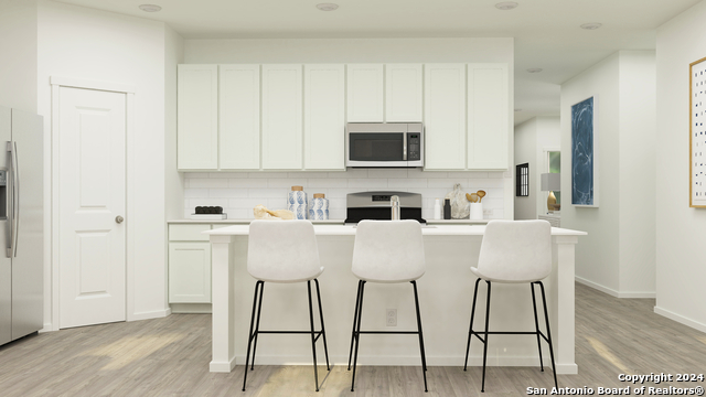 Listing photo id 12 for 3221 Camaro St