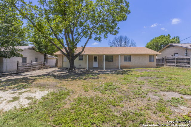Image 23 of 26 For 6618 Forest Bend N