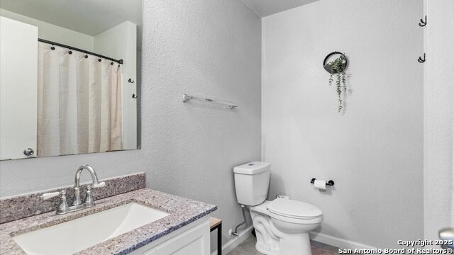 Image 13 of 22 For 16507 Amberly Court