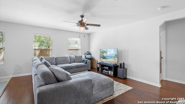 Image 20 of 22 For 16507 Amberly Court