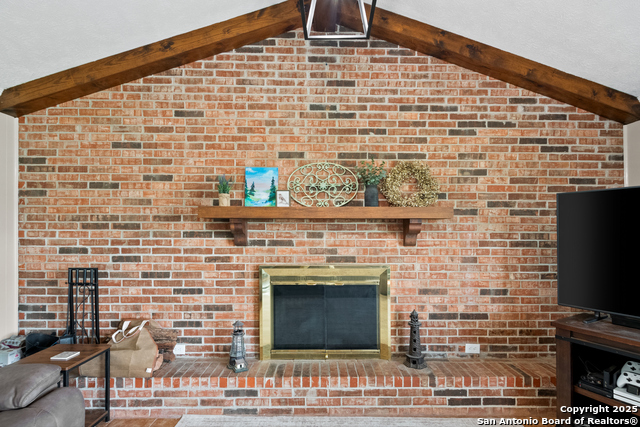 Listing photo id 12 for 1373 County Road 373