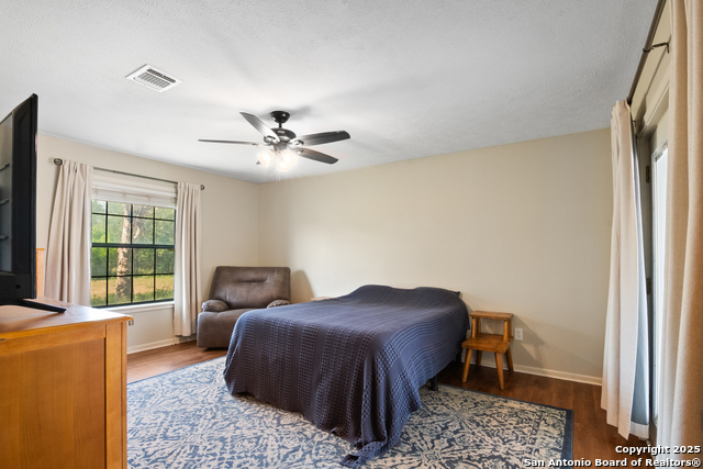 Listing photo id 16 for 1373 County Road 373