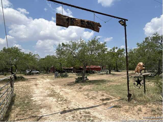 Details for 1440 County Road 429, Pleasanton, TX 78064