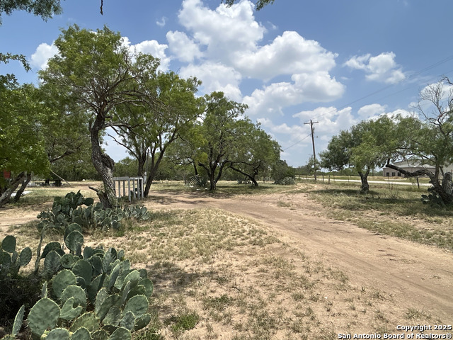 Image 6 of 26 For 1440 County Road 429
