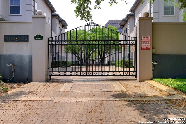 Listing photo id 28 for 39 Rue Charles S 39