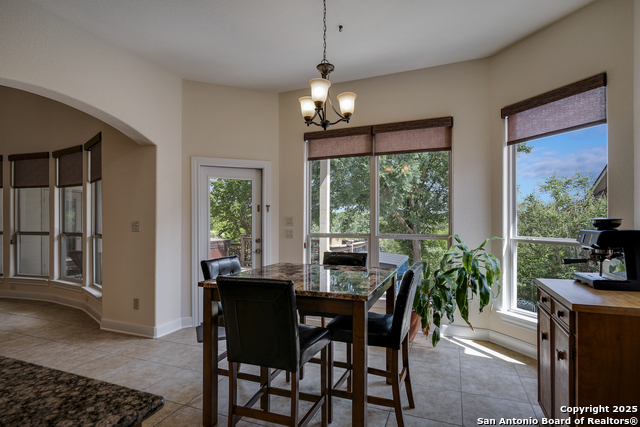 Listing photo id 8 for 91 Hannah Lane