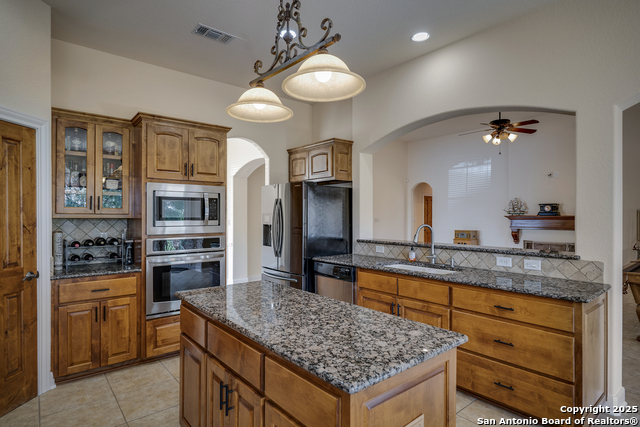 Listing photo id 9 for 91 Hannah Lane