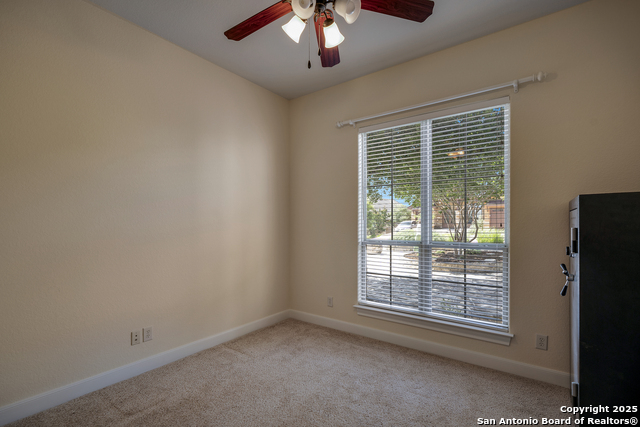 Listing photo id 17 for 91 Hannah Lane