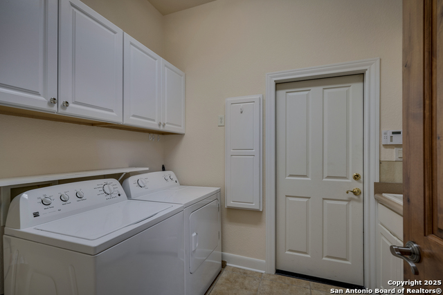Listing photo id 18 for 91 Hannah Lane