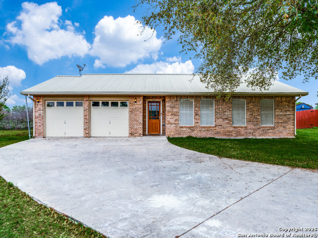 Details for 505 River Oak, Seguin, TX 78155