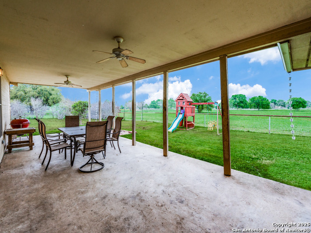 Image 4 of 11 For 505 River Oak