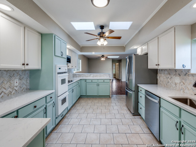 Image 6 of 11 For 505 River Oak