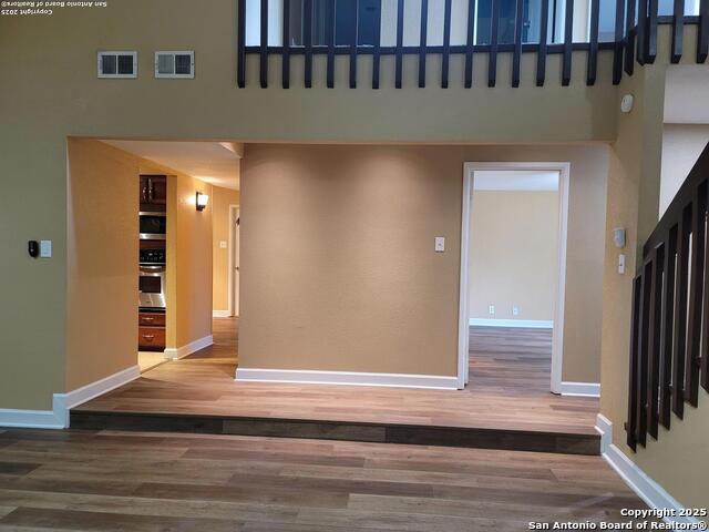 Image 19 of 36 For 8507 Wickersham