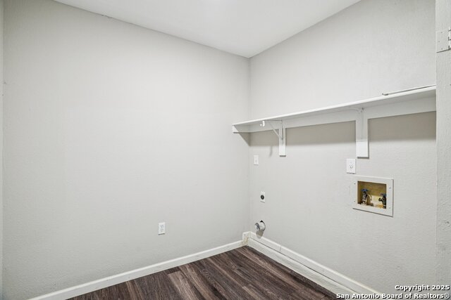 Image 14 of 26 For 118 N Meadow St