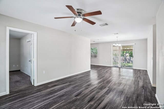 Image 5 of 26 For 118 N Meadow St