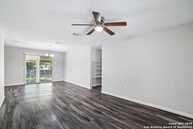 Image 7 of 26 For 118 N Meadow St