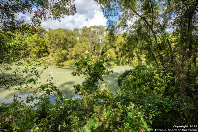 Image 25 of 49 For 000 Fm 766