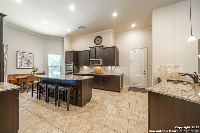 Image 19 of 63 For 9146 Gothic Dr