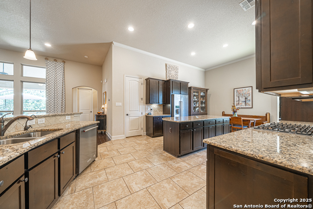 Image 22 of 63 For 9146 Gothic Dr