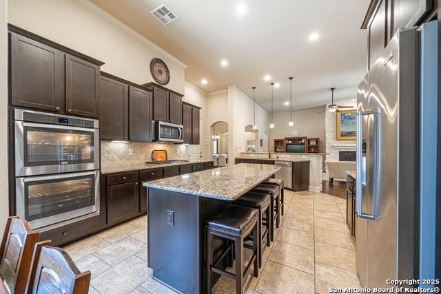 Image 24 of 63 For 9146 Gothic Dr