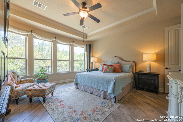 Image 27 of 63 For 9146 Gothic Dr