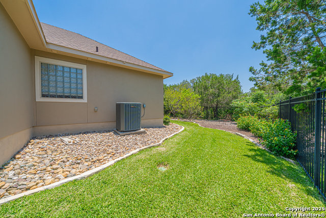 Image 46 of 63 For 9146 Gothic Dr