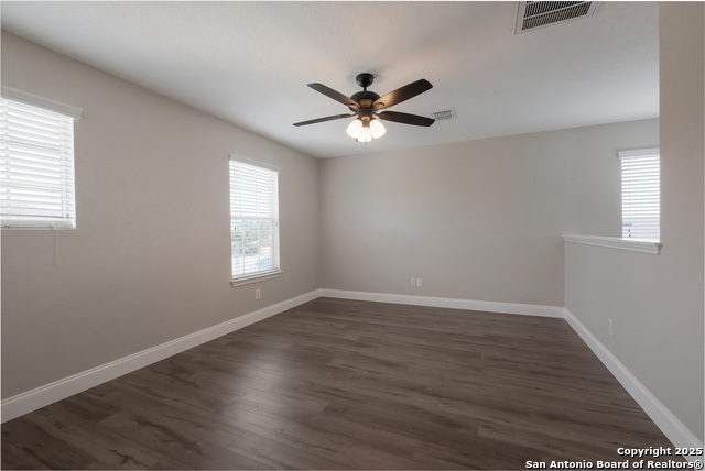 Image 11 of 21 For 5811 Southern Knoll