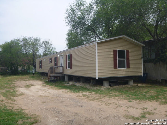 Image 2 of 24 For 1117 Plum St