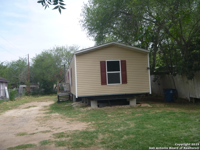 Image 3 of 24 For 1117 Plum St