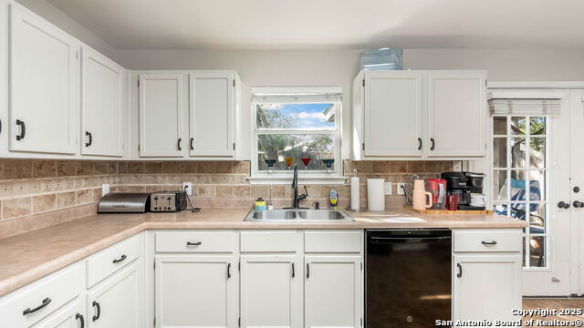 Image 8 of 26 For 5327 Missouri Bend
